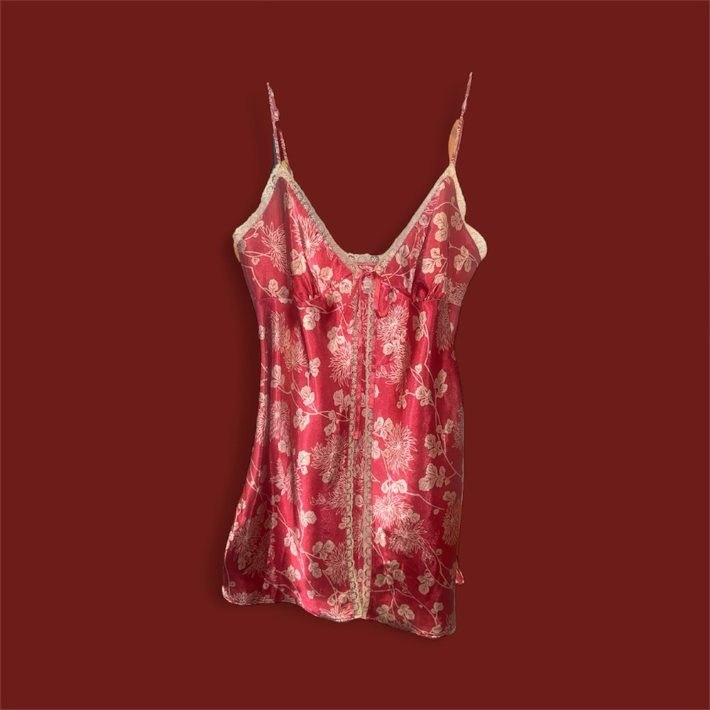 Vtg Victoriaโs Secret Gold Label Pink Floral Satin Lace Slip Dress Chemise M